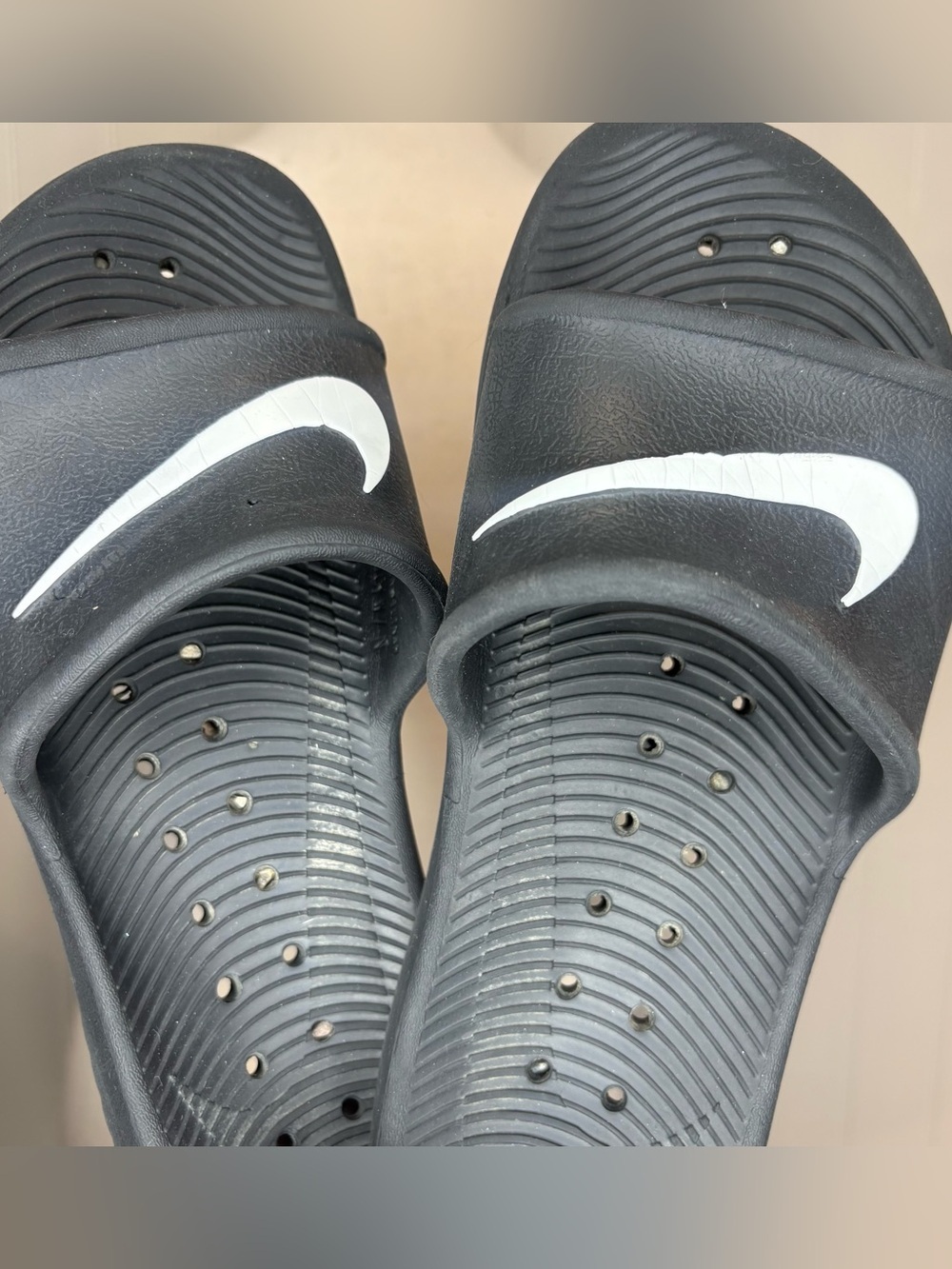 Nike Kawa Shower Slides Black White Swoosh Water Drainage Sandals M6 W7